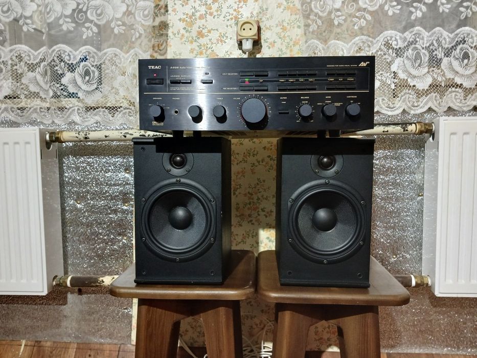 Комплект акустика + підсилювпч  TEAC  A-919AV