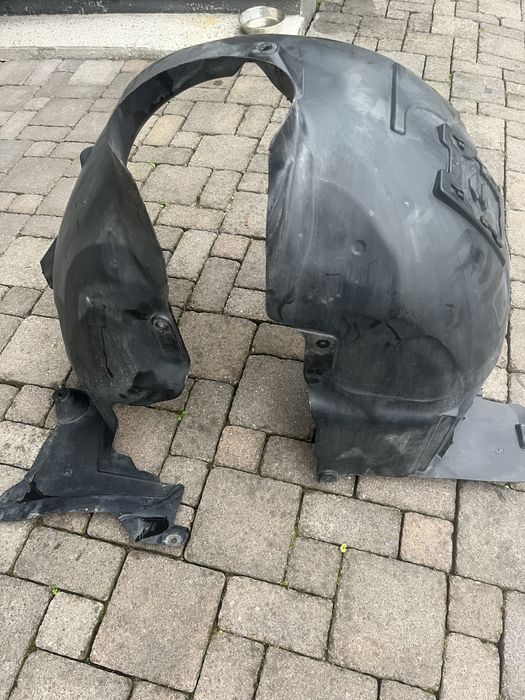 Prawe przednie nadkole do mercedesa GLA180