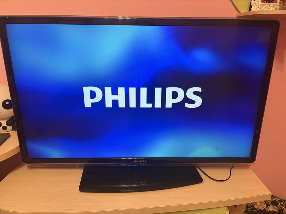 Телевізор  Philips 47 дюймів