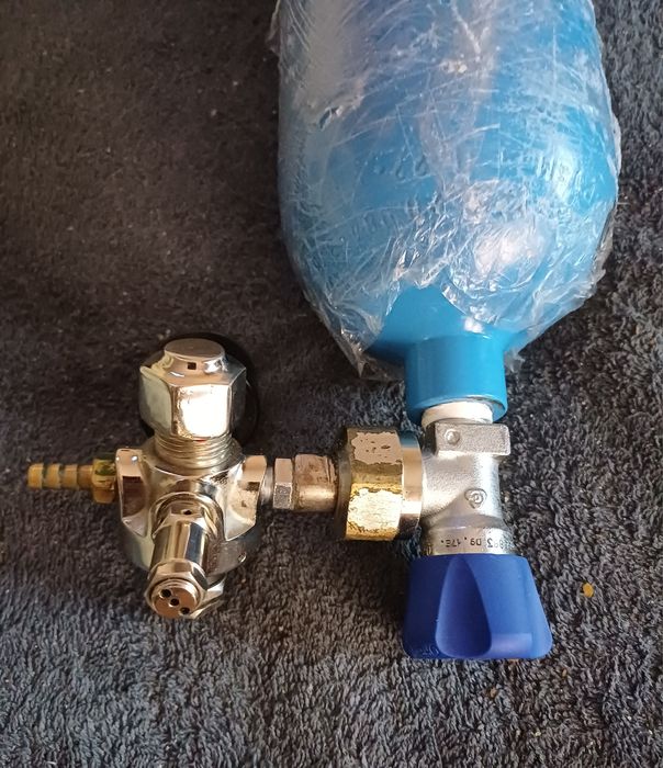 Кисневий балон 2л з редуктором