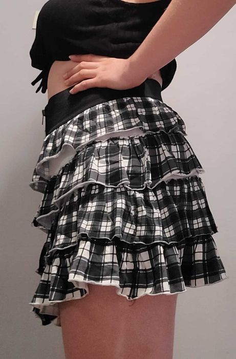 spódniczka czarno-biała na gumkę KappAhl 170
