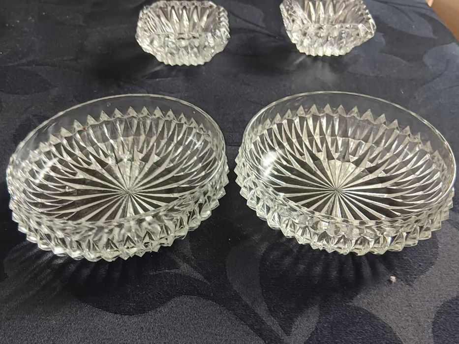 Pratos Decorativas em Vidro