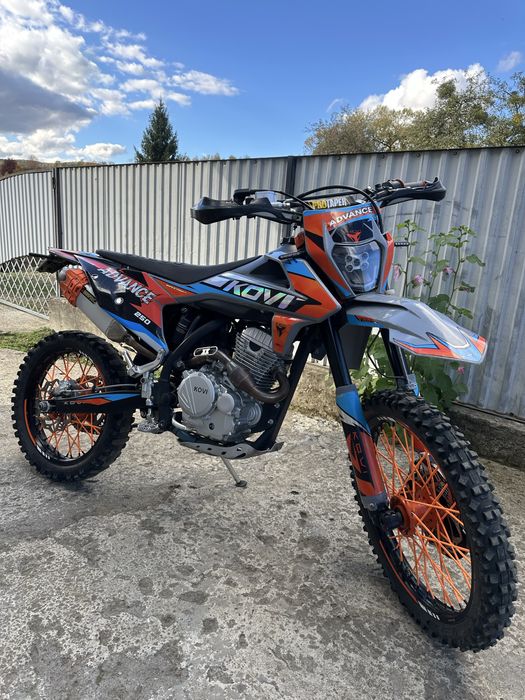 Продам кові адванс 250
