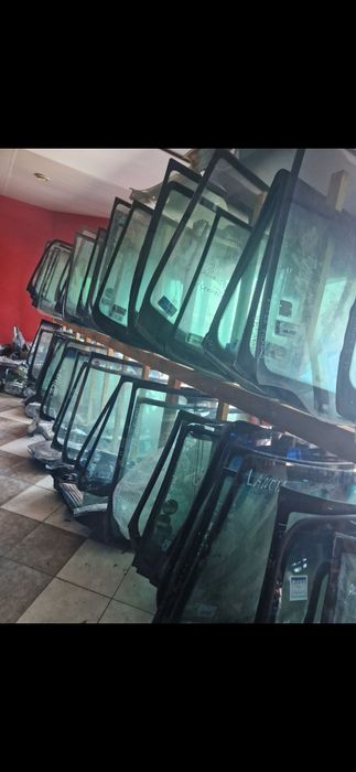 Szyba przednia czołowa Toyota Corolla e12