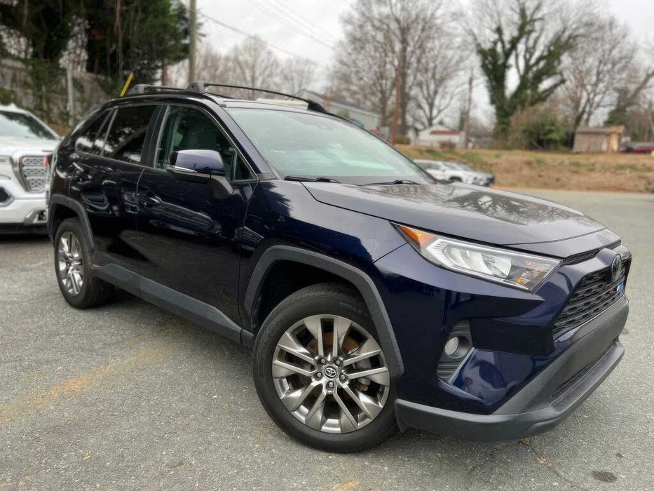 Toyota RAV4      2020