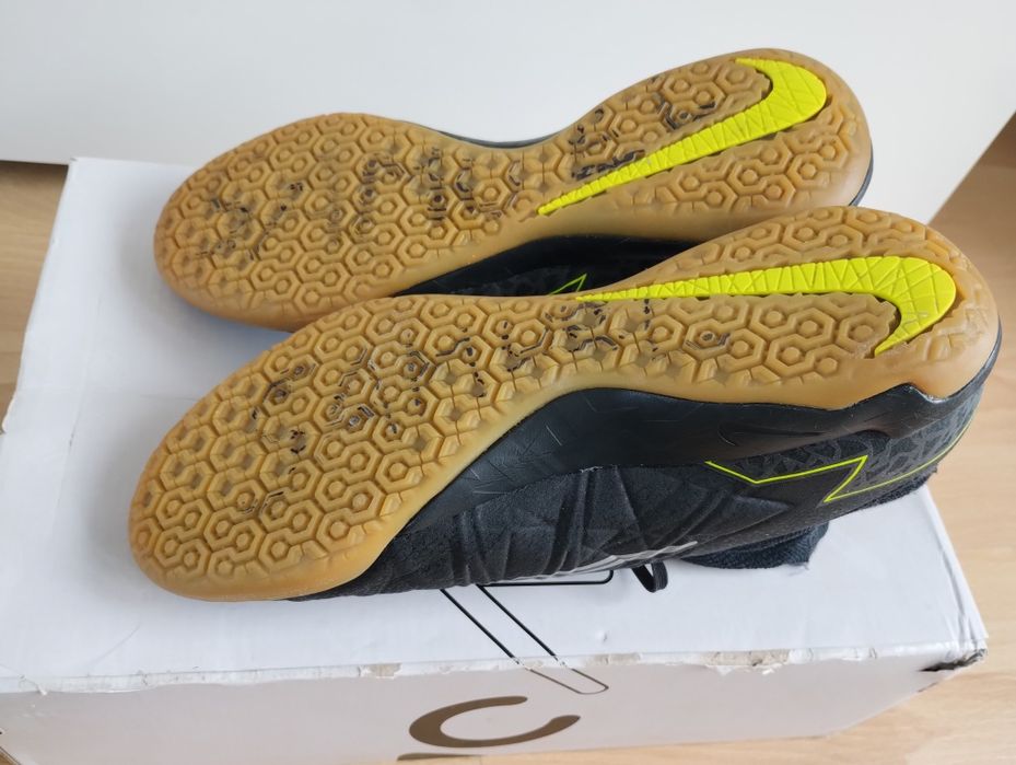 Buty piłkarskie halówki 38 Nike HypervenomX Proximo IC halowe