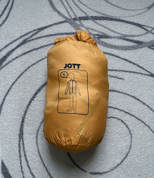 Colete jott novo