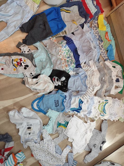 Zestaw ubrań dla chłopca rozm. 56+ 50+62