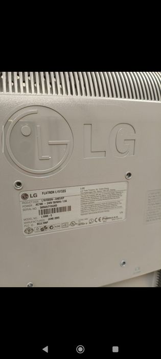 Monitor LG e Monitor HP