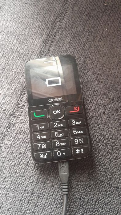 Telemóvel alcatel / tripé multimédia