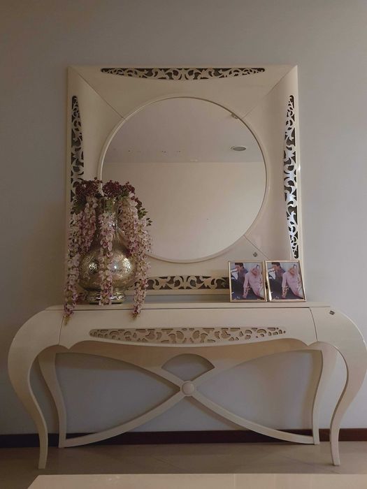 Consola Branca Rústica