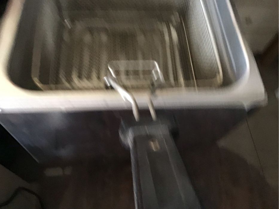 Uma Fritadeira Industrial nunca foi usada