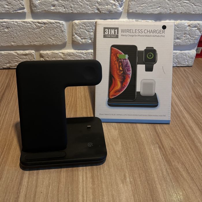 Продам зарядний пристрій для iphone та навушників airpods