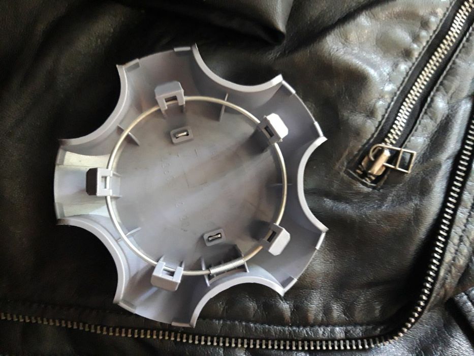 TOYOTA Колпак для сплавного диска. Оригинал.