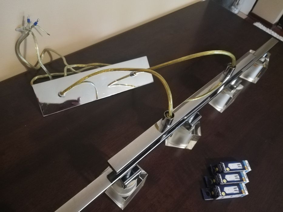 Żyrandol 5-punktowy z kompletem żarówek + 3 żarówki gratis