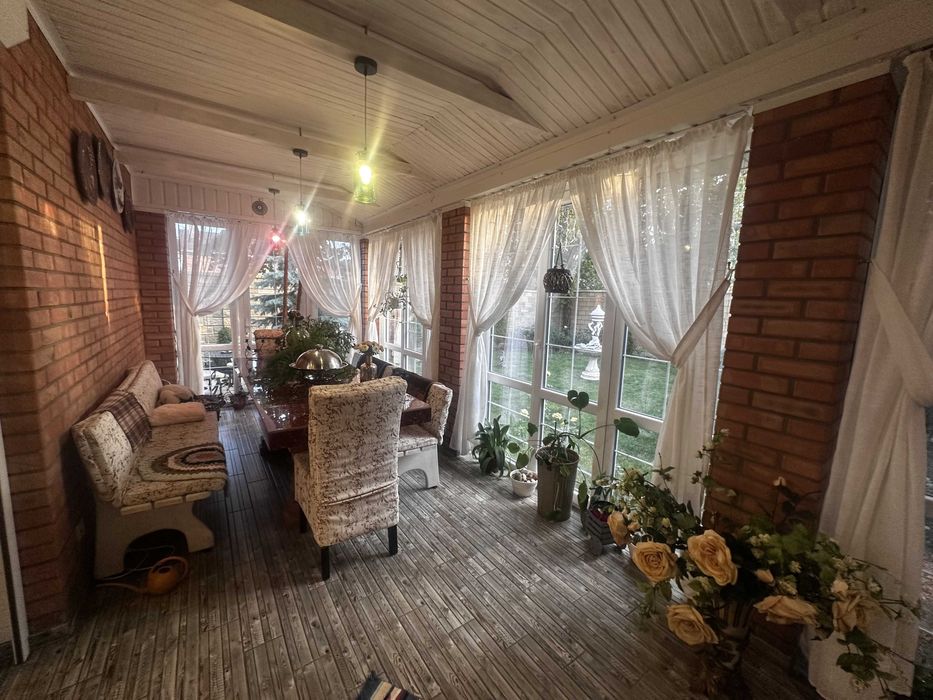 Лески двухэтажный дом