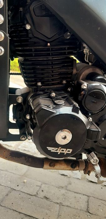 ZIPP  VZ -4  / JUNAK  / 125