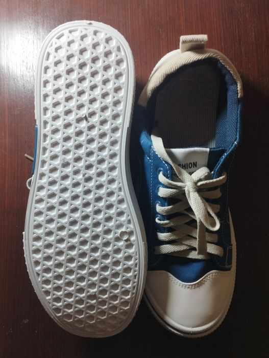 Продам нове взуття