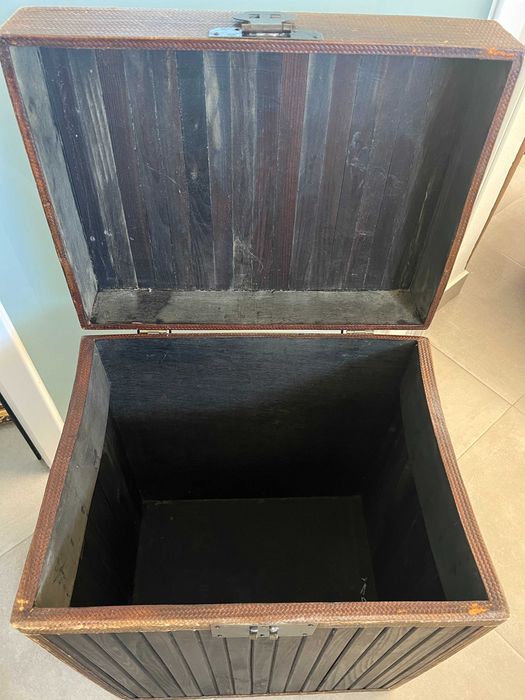 Baú de madeira Movéis Paiva