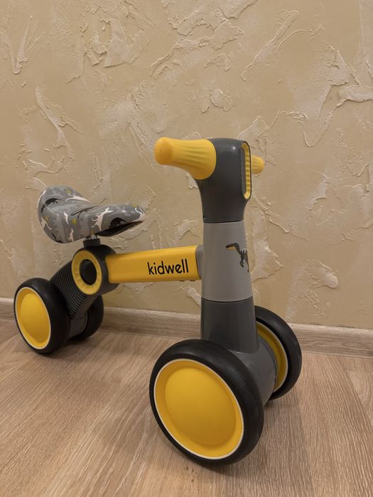 Толокар дитячий б/у