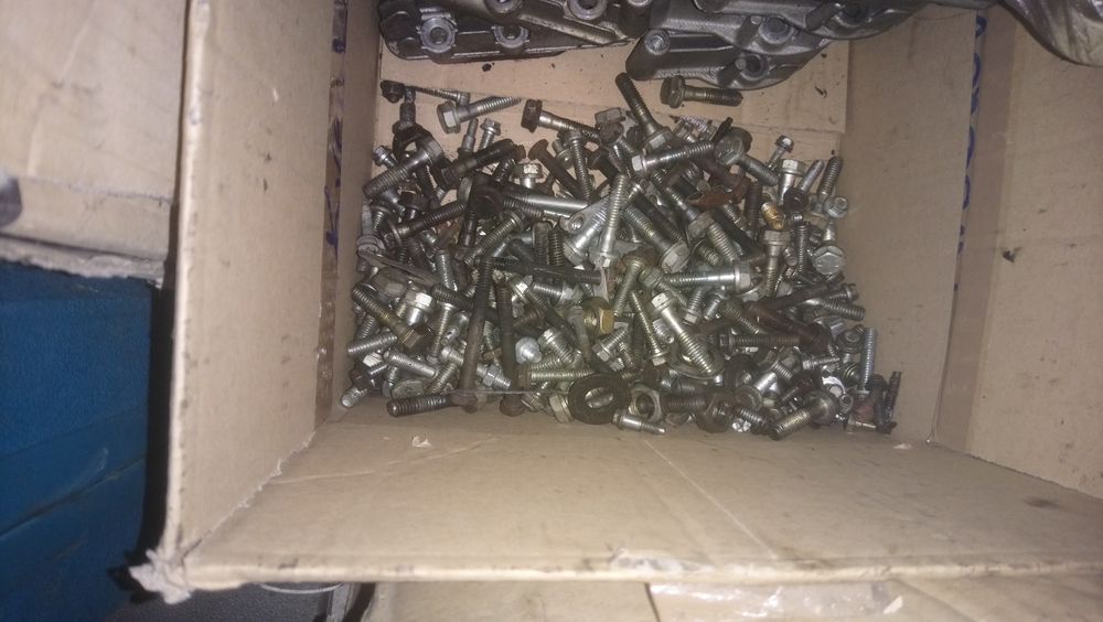 Tecumseh- komplet śrub silnika 3,5-5 KM