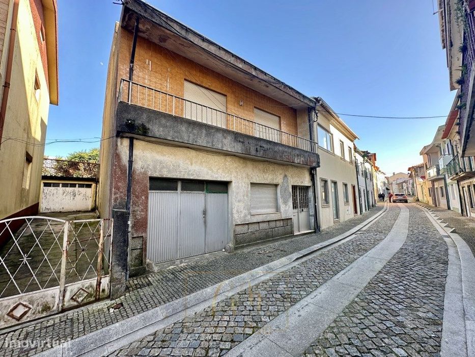 Moradia T4 c/Garagem junto ao rio