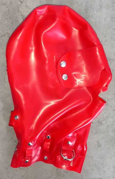 Maska LaTeX lateksowa teatr przebranie Red M klamry