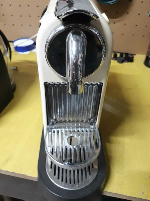 Ofereço Máquinas Nespresso