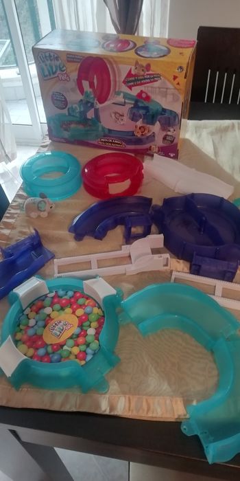 Pista dos ratinhos. Pet live m bom estado e completo. Oferta do rato