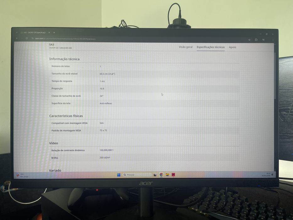 Monitor, teclado e rato gaming