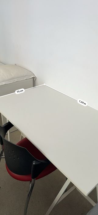 Secretaria ikea + cadeira 20€