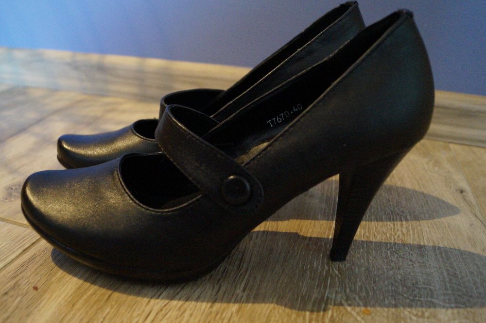 Sprzedam nowe buty tanio rozmiary 36-41