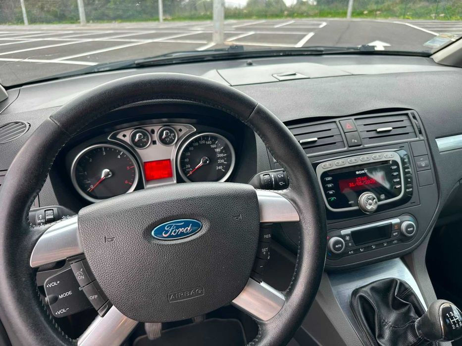 Ford C-Max — fotografia 8