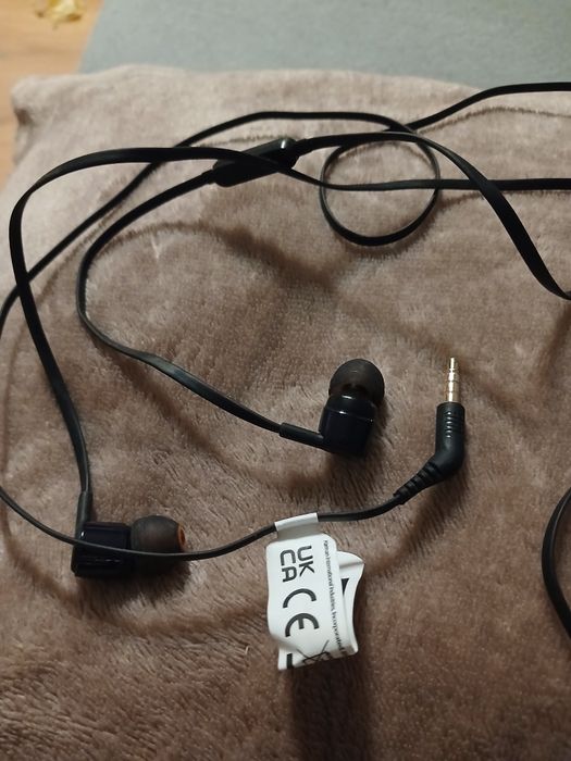 Słuchawki JBL TUNE 210