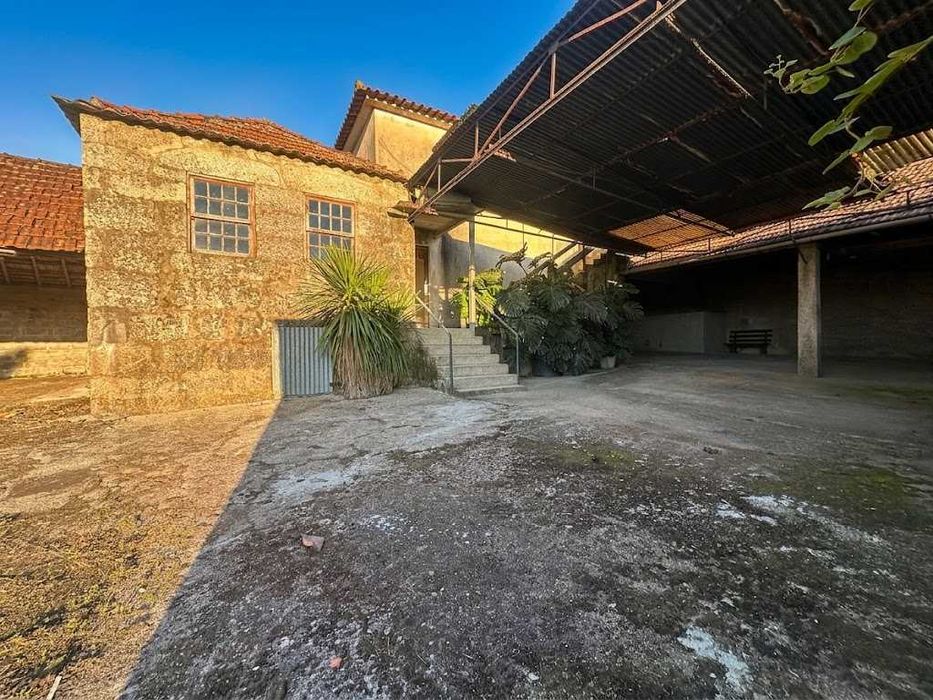 Quinta rústica 578m²,  Negreiros Barcelos (lote2400m2 de construção)