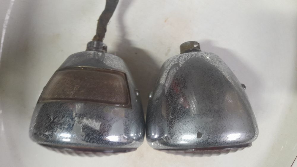 Faróis antigos Carro Plymouth