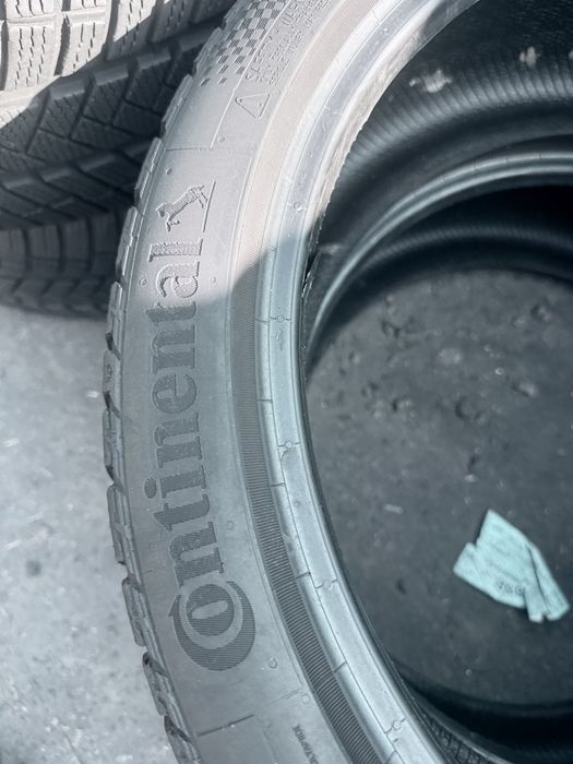 225 40 19 Continental TS860S SSR 85% 2024 Шини Зима