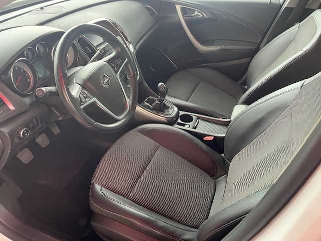 Opel Astra 1.4 Turbo SW Sport