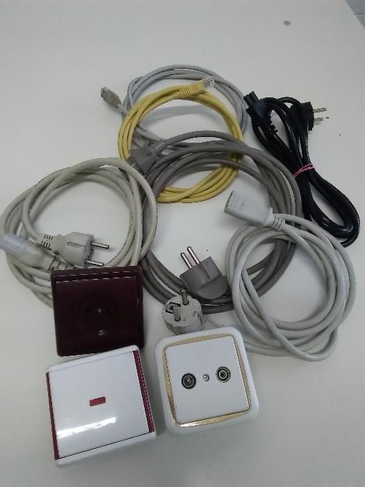 Electrical and Electronic Accessories424126867539896321