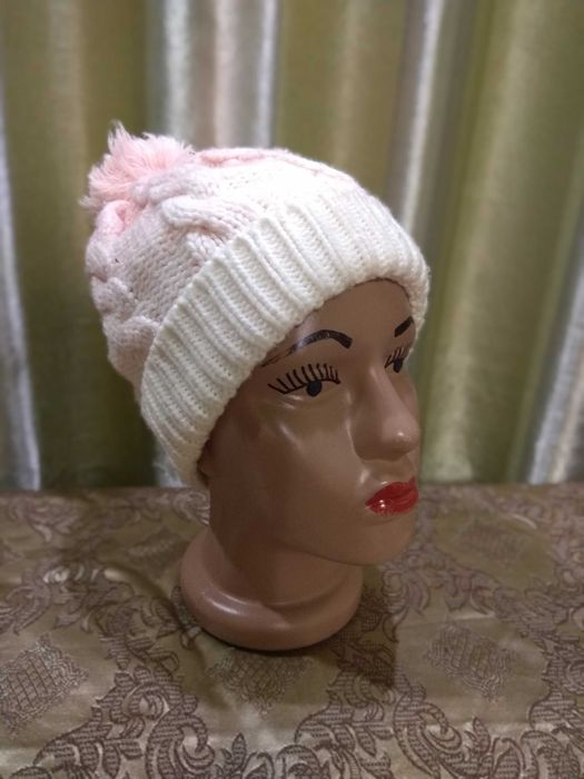 Шапка женская вязаная