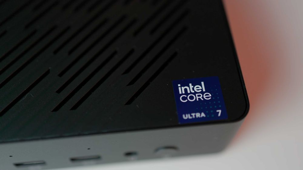 MINIX ELITE EU715-AI | Intel Ultra 7 155H | 32GB RAM | 1TB NVMe | TB4