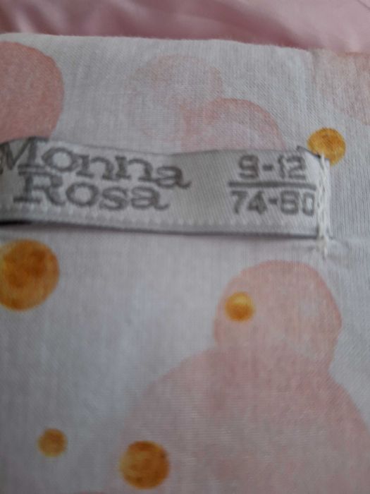 Безрукавка фірми Monna Rosa (Італія). Розмір на 9-12 місяців.