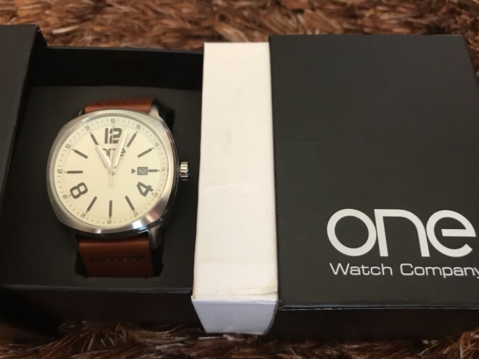 Relógio ONE NOVO em caixa original