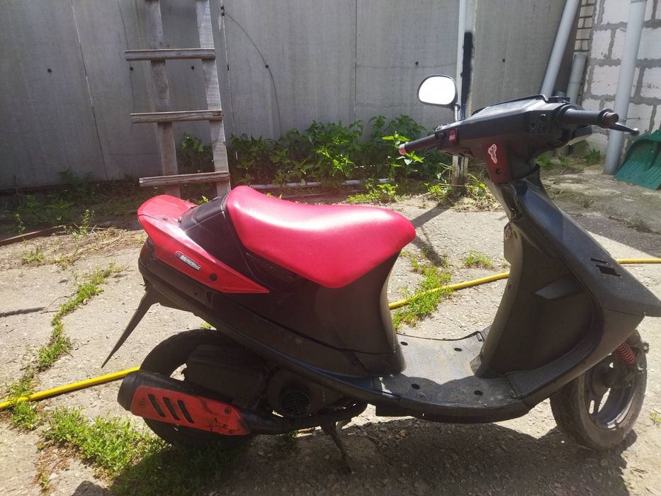Продам скутер Suzuki