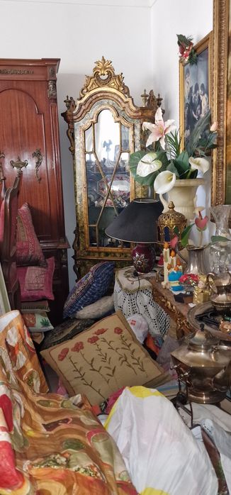 Vendo móvel de canto