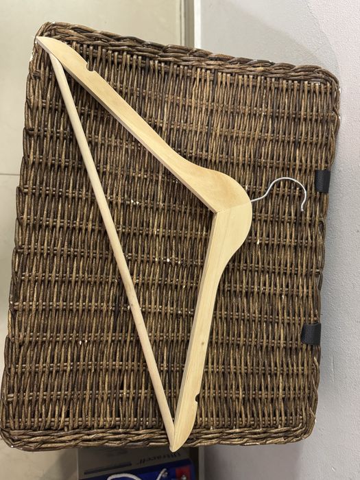 Вішалка плечики тремпель деревʼяний