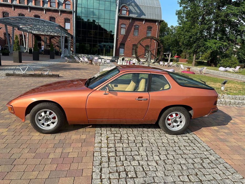 Porsche 924