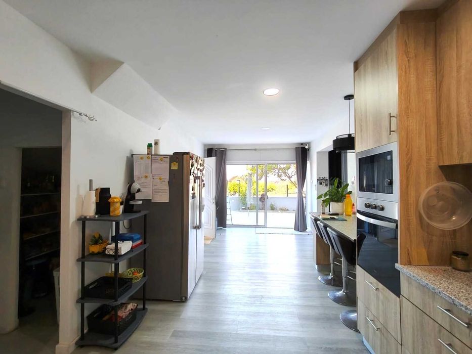 Moradia T5 + 2 renovada/Ar Condicionado / Espite / Ourém
