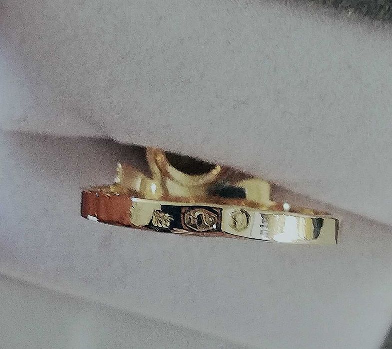 Złoty pierścionek z koralem pr. 585 lata 70 te PRL Solidny