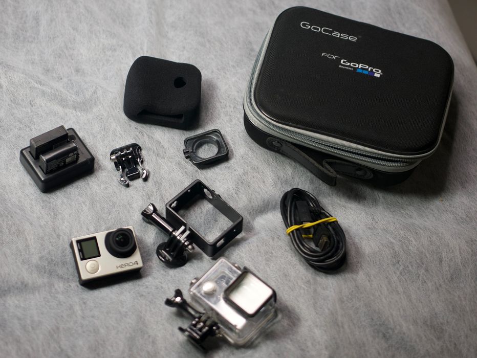 Продам професійний набір: 2 камери GoPro HERO4 Silver + аксесуари